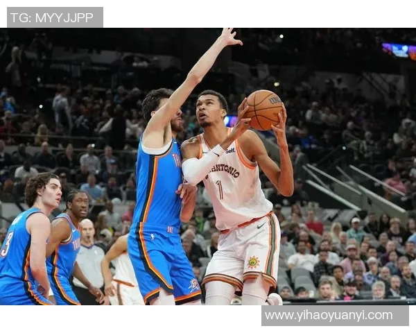 文班亚马新赛季表现惊艳场均20分10篮板3盖帽稳居最佳新秀热门